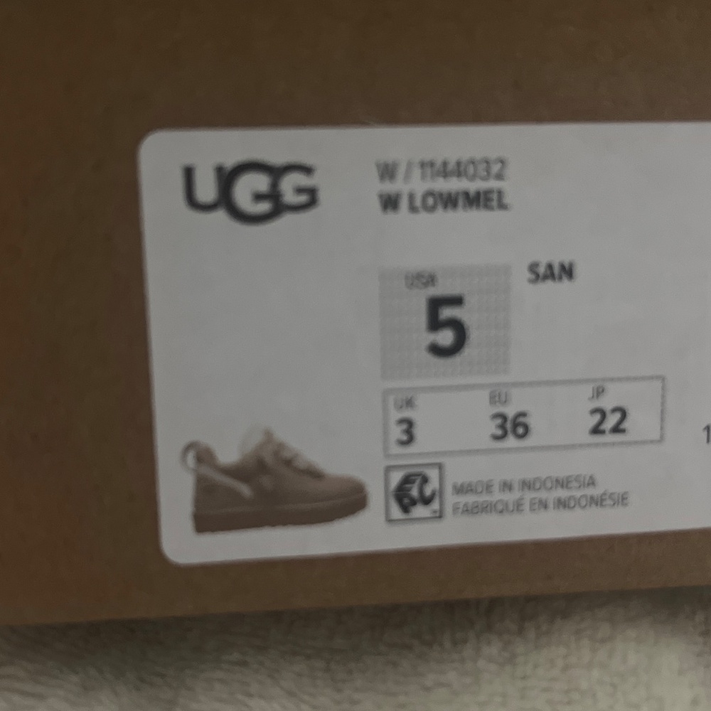 Ugg lowmel - Picture 4 of 4